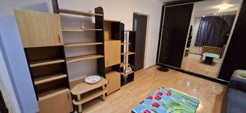 Militari, sector 6, piata Gorjului,